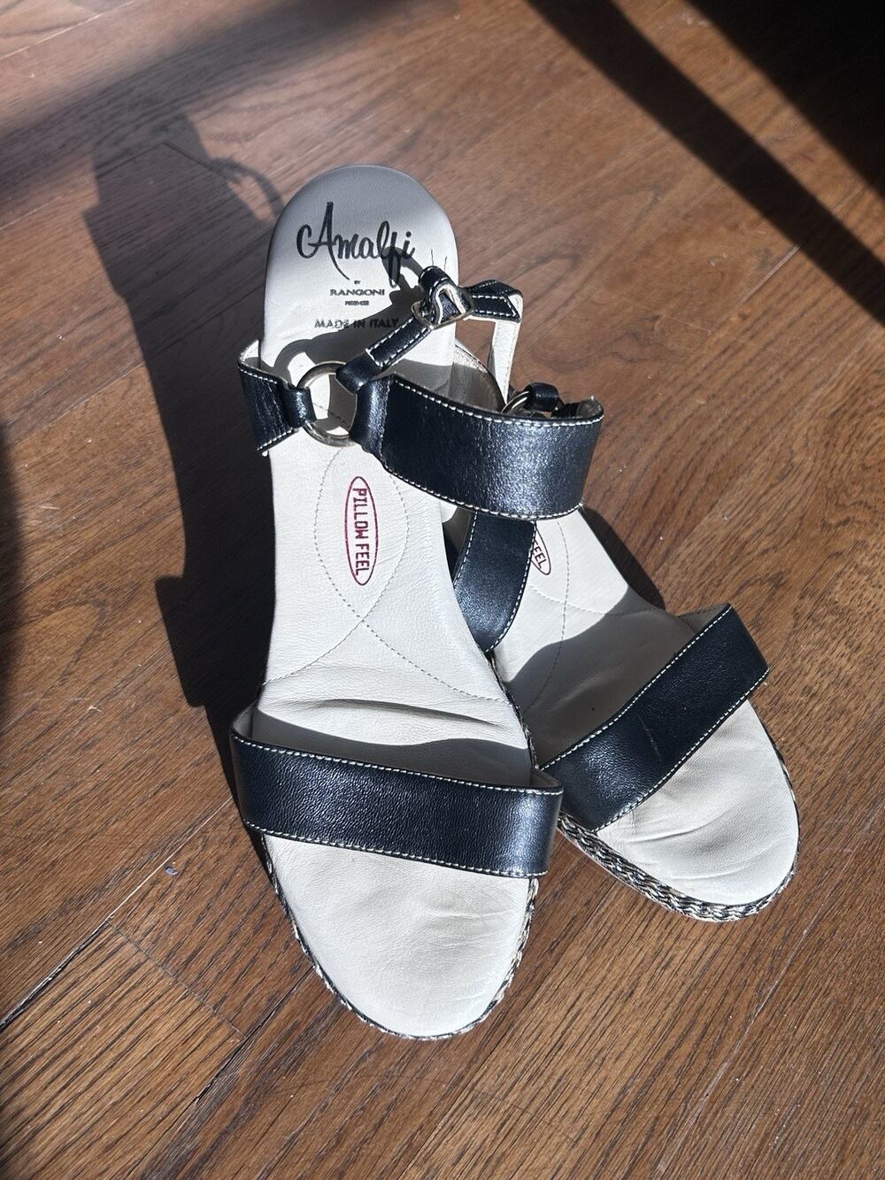 Amalfi by Rangoni Firenze Black Leather Wedge Sandals Size 9 Italian Rope Sole